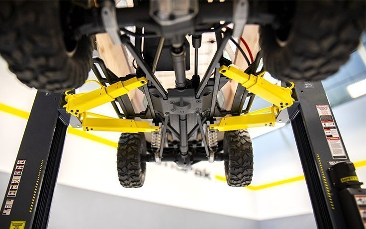 RC4WD Officially Licensed BendPak XPR-9S Two-Post Lift