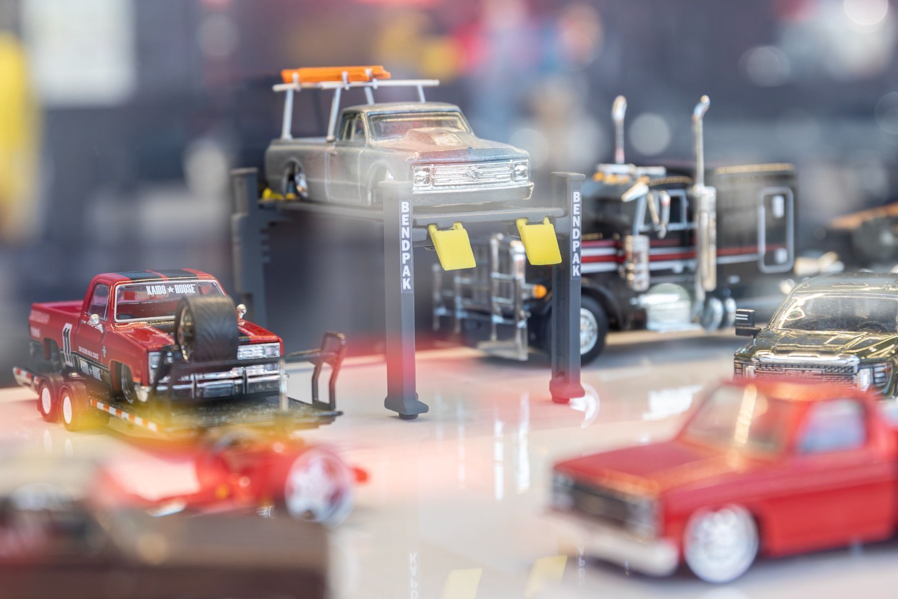 Awesome model BendPak lifts, courtesy of Street Truck Diecast!