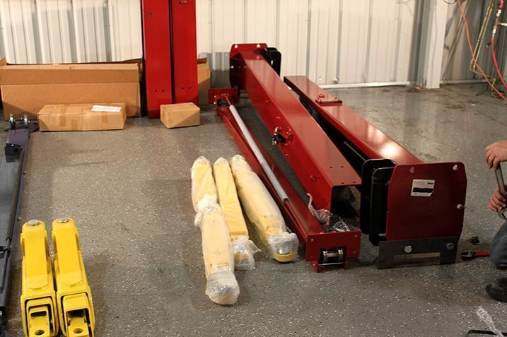 Challenger E10 Two-Post Lift Unboxed