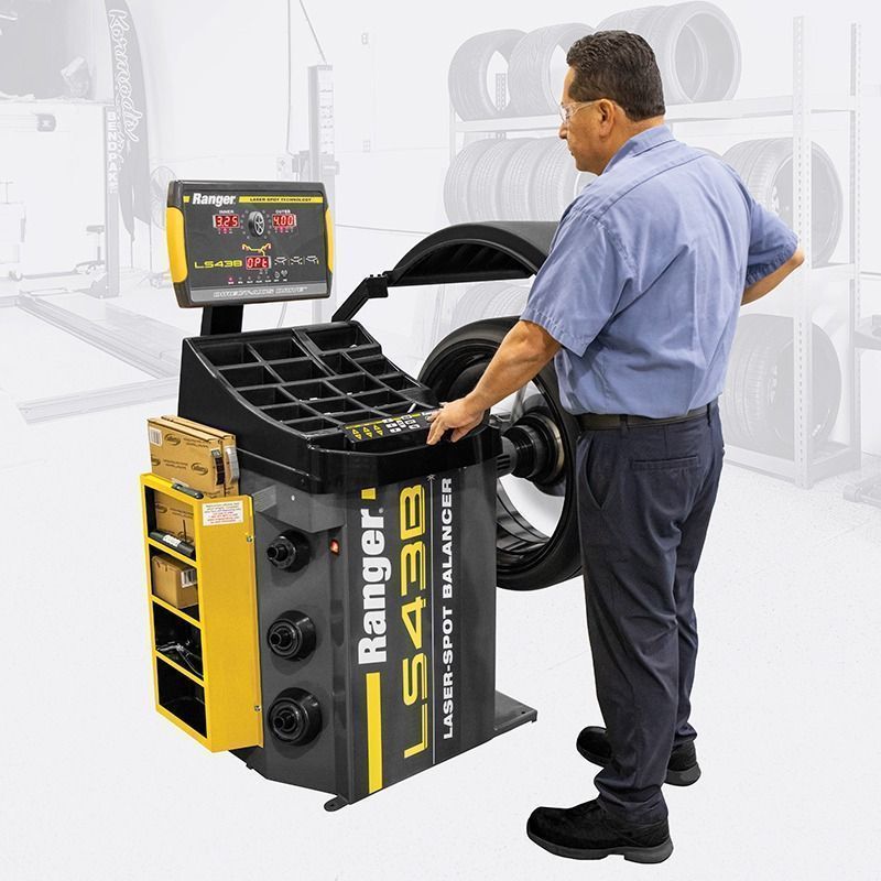 Ranger Select Technician with Wheel Balancer
