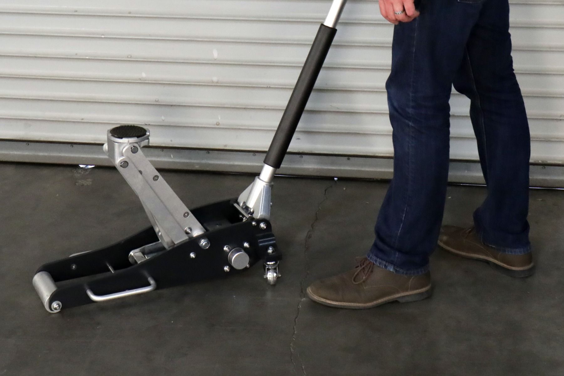 Quick-Pump Floor Jacks