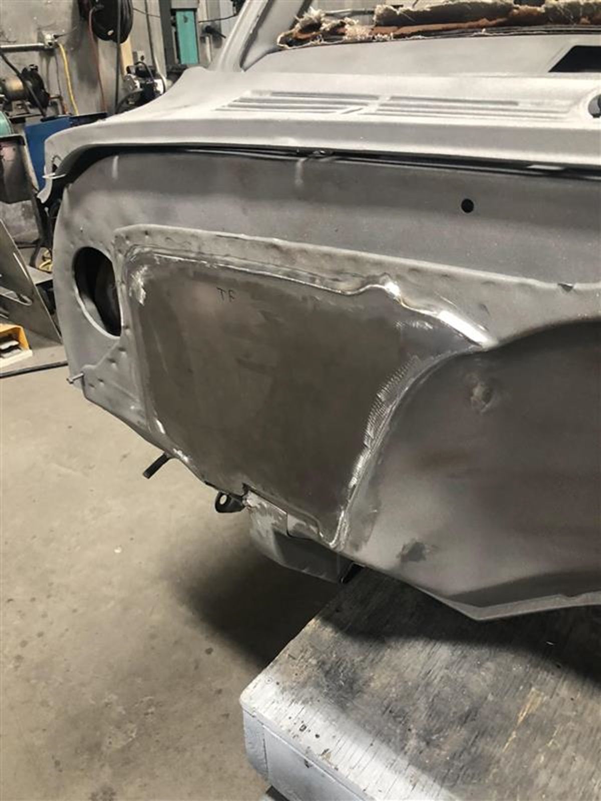 BendPak Valor C10 square body front